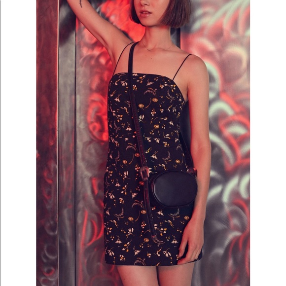 Urban Outfitters Handbags - 🔥Urban Outfitter mini oval cross body bag